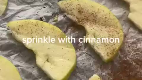 Amazing: Easy, oil-free, sugar-free healthy snack! #apples #healthysnacks #easyh