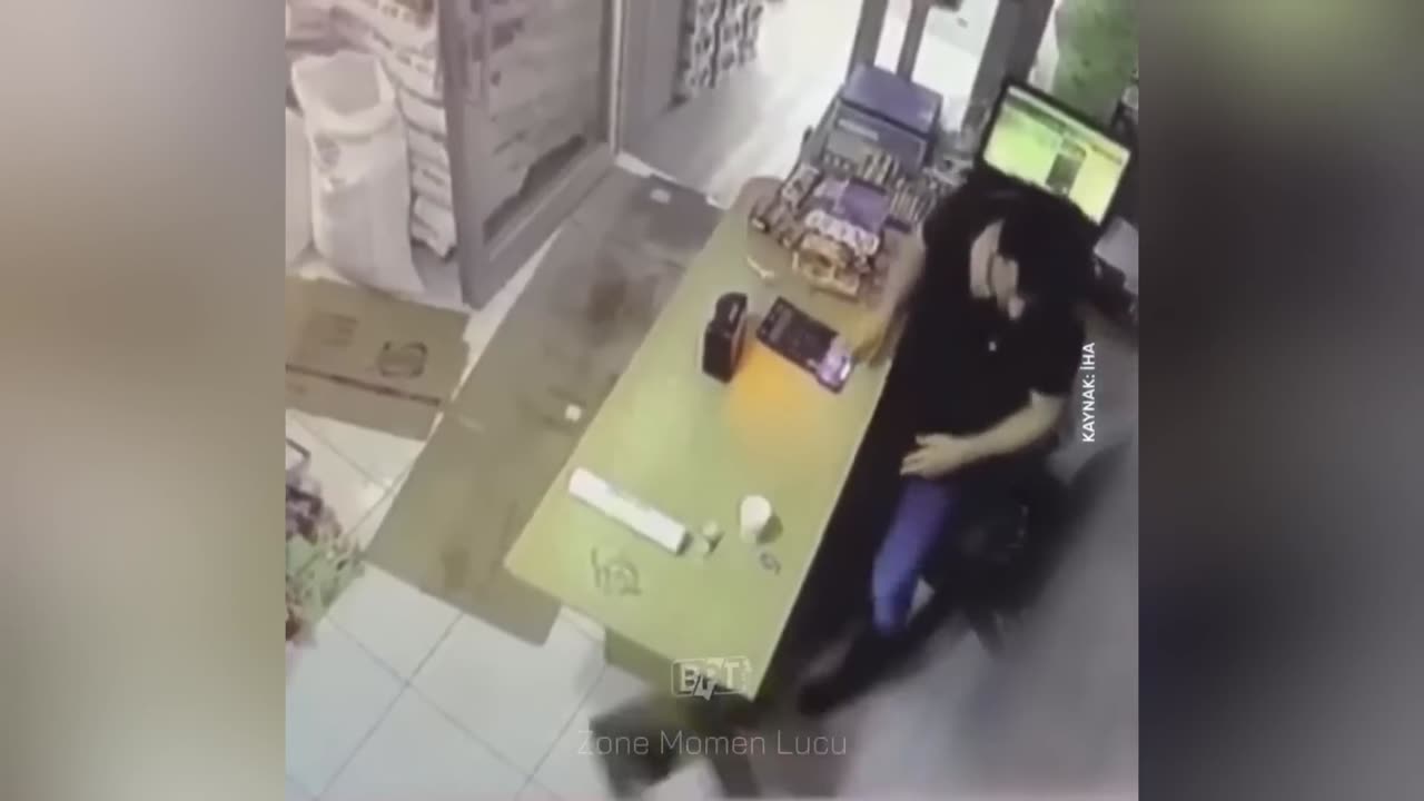 A Collection of Hilarious & Silly Moments That Will Make You Laugh Until Your Stomach Hurts 😂🤣