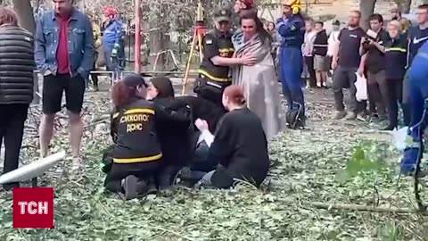 😢 Ukraine Russia War | Heartbreaking Family Collapse After Russian Strike | RCF