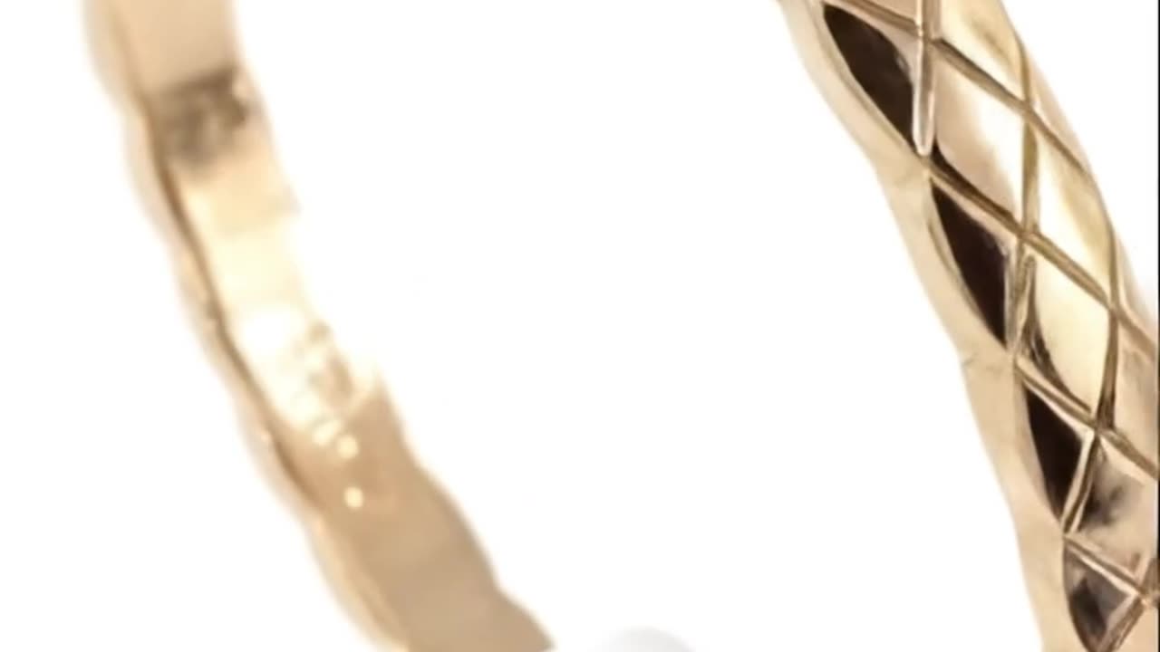 CHANEL BANGLE COCO CRASH MATELASSÉ QUILTING