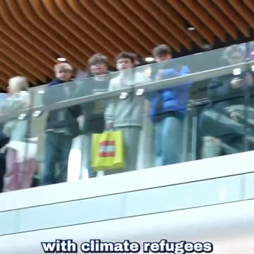 UK. TESLA SHOWROOM - MORE FOOLS !!