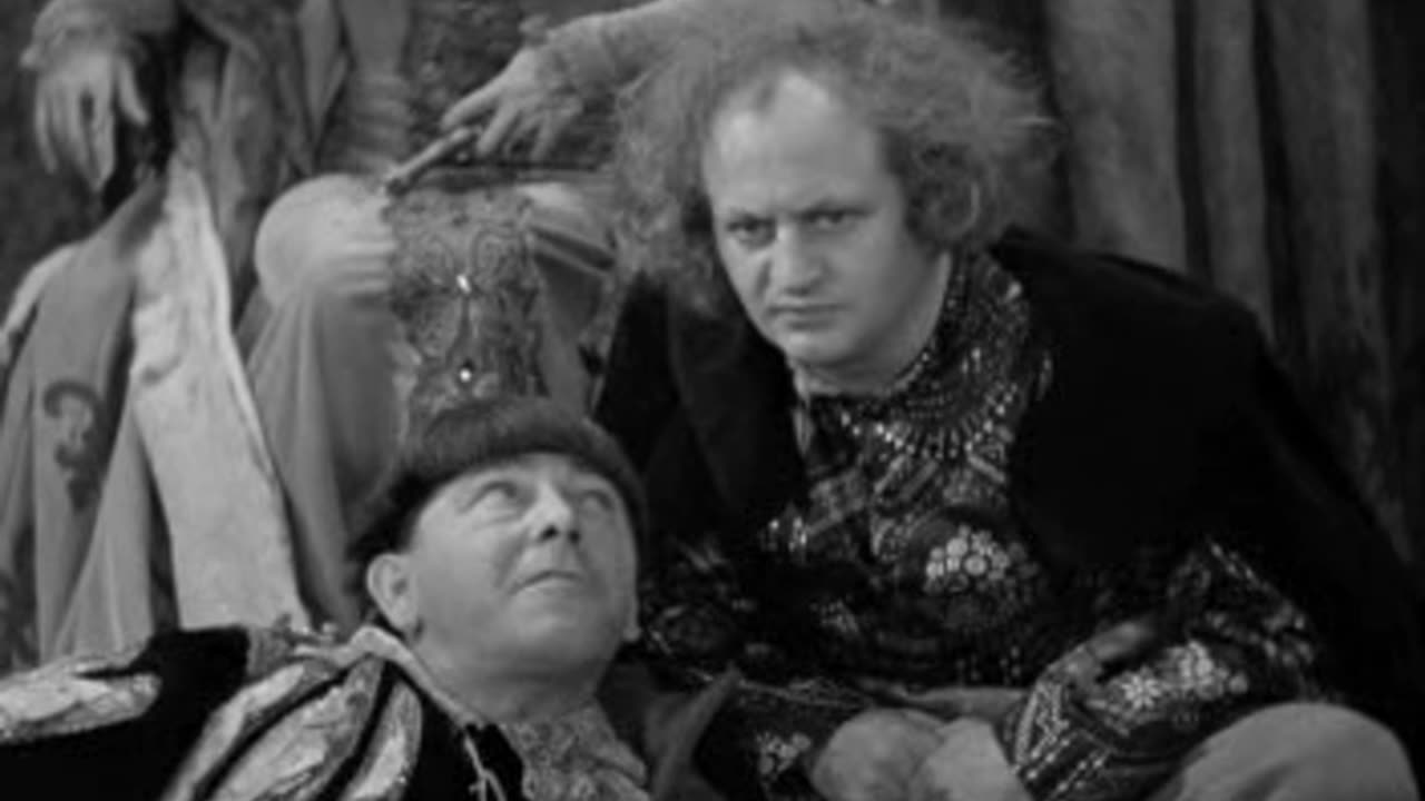 E6. Restless Knights - Curly Howard Era - 1935