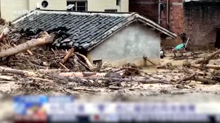 Evacuations as heavy rain in southern China brings flooding