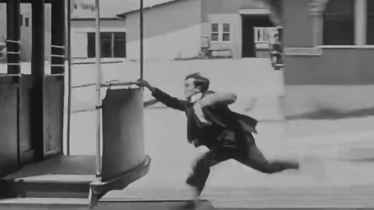 Best of Buster Keaton's greatest stunts 🤸