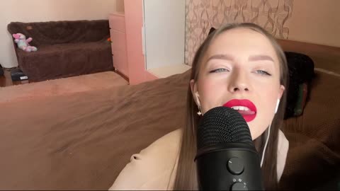 Romantic kisses with Olivia whisper