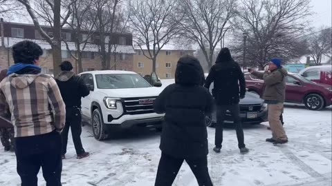 Federal officers harassed by liberal activists in Minneapolis