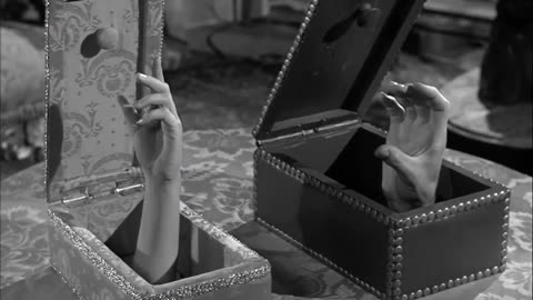 The Addams Family S2 E04 - Morticia Meets Royalty