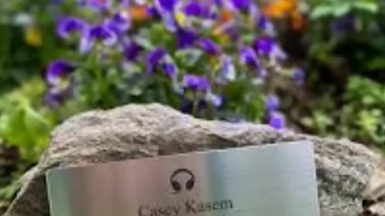 FAMOUS GRAVES - VOL. 354: CASEY KASEM