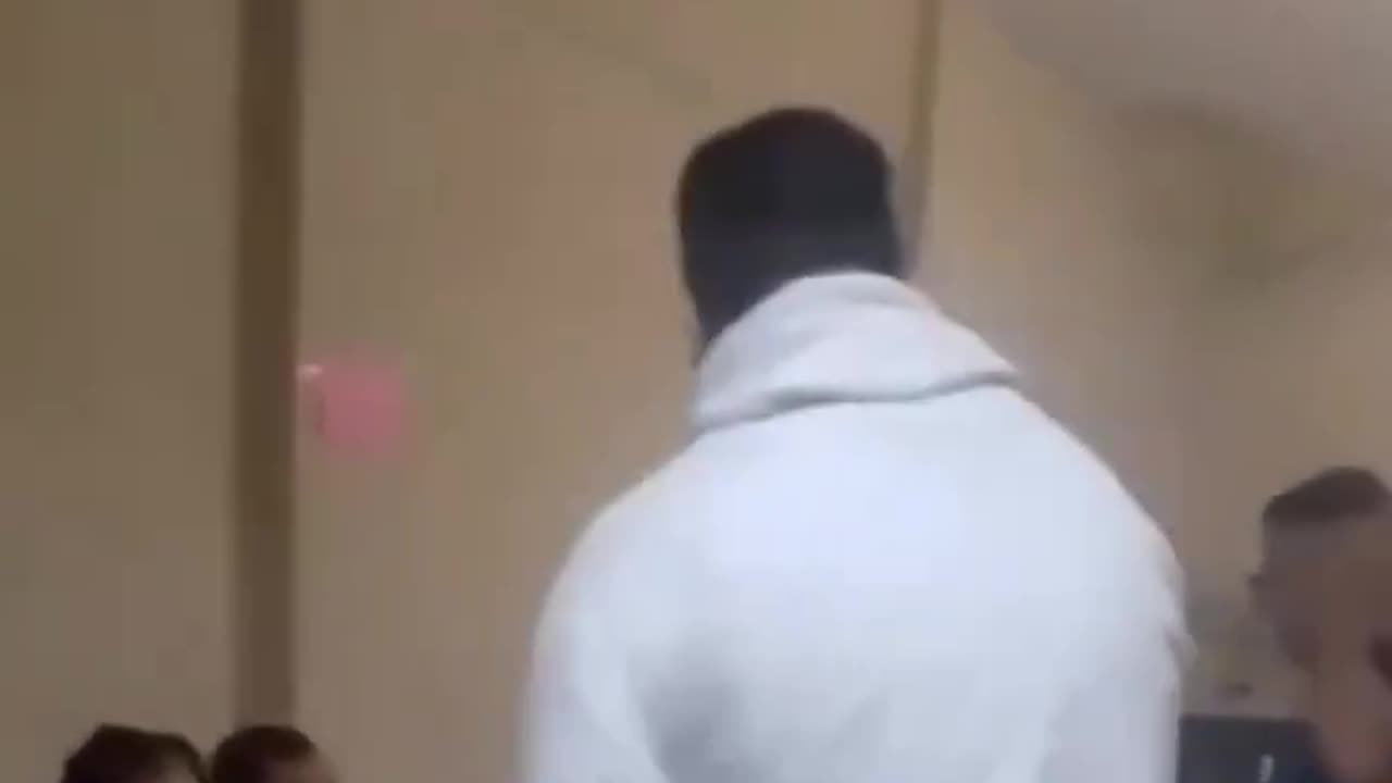 Pastores se van a los golpes en Argentina