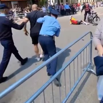 qytetari perplas ciklistin