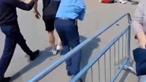 qytetari perplas ciklistin