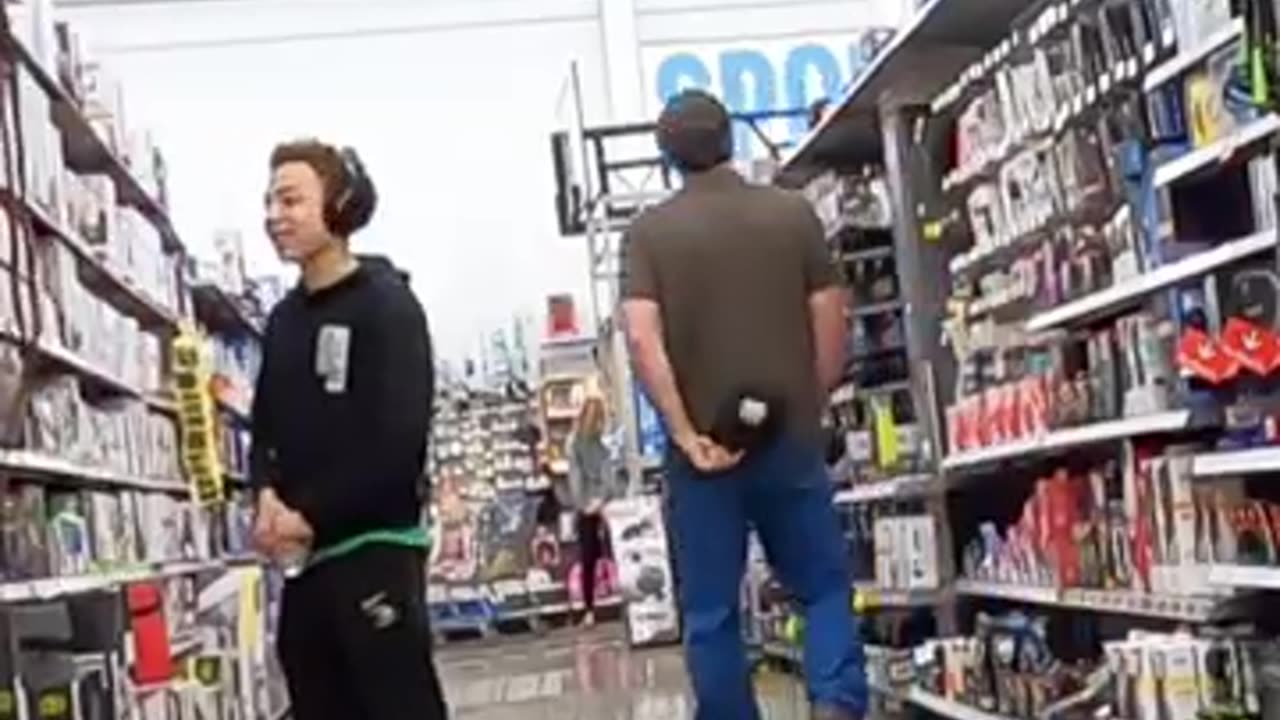FARTING with GRUNTING NOISES & FUNNY FACES! 😜💩 (Fart Prank #6)