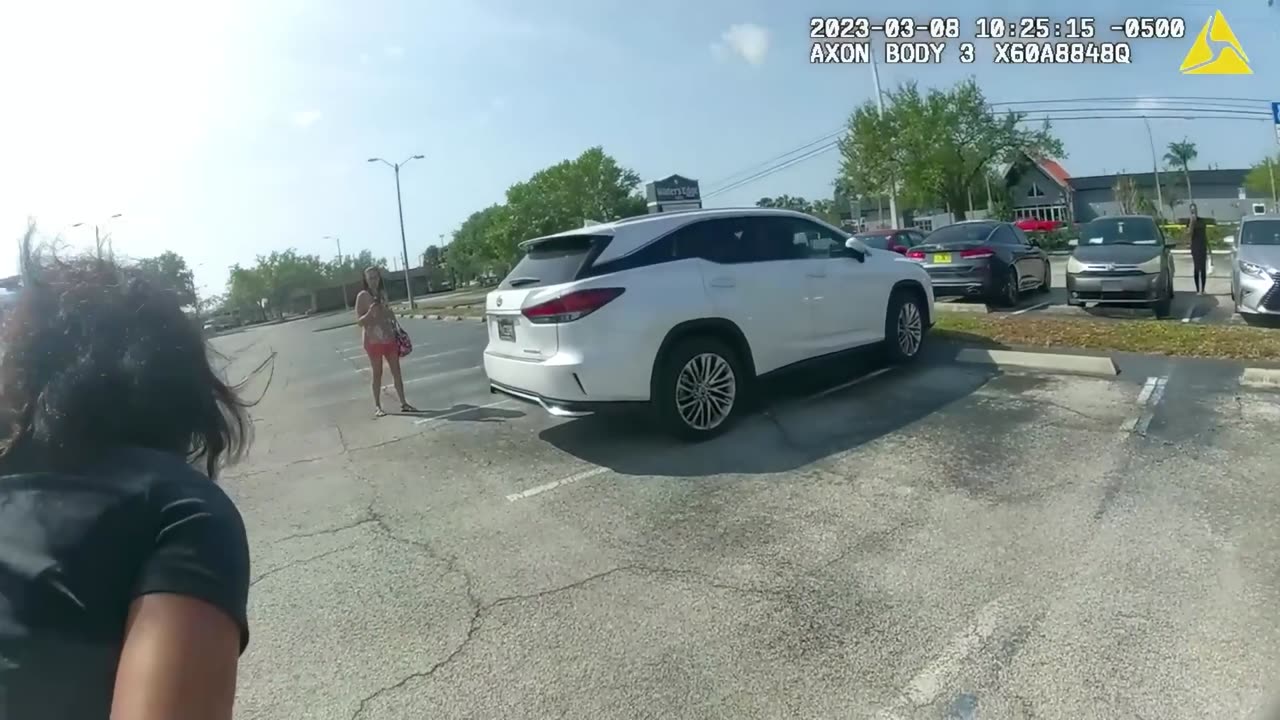 Entitled Woman Turns Traffic Ticket Into Felony | Police Bodycam