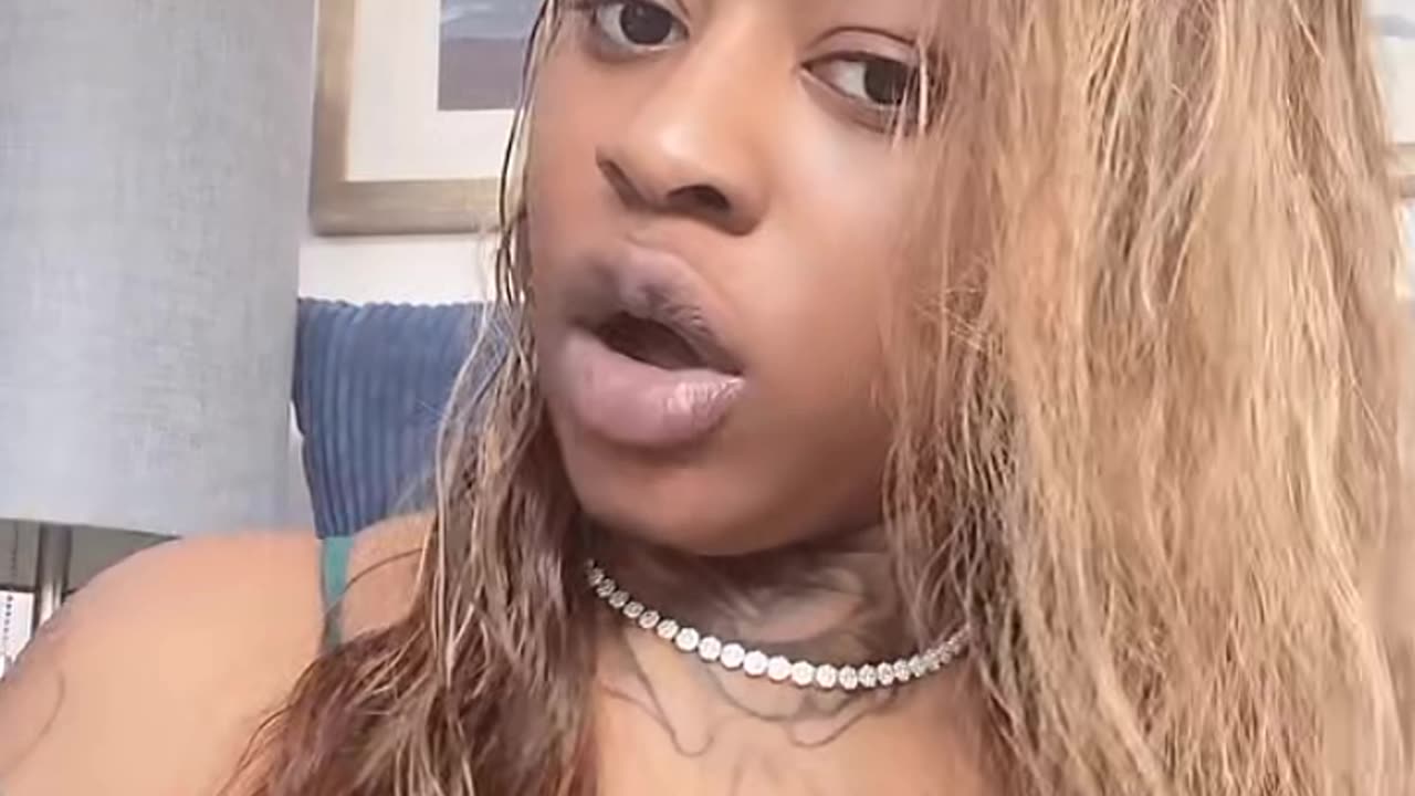 Ari still with that trick who don't like her child
