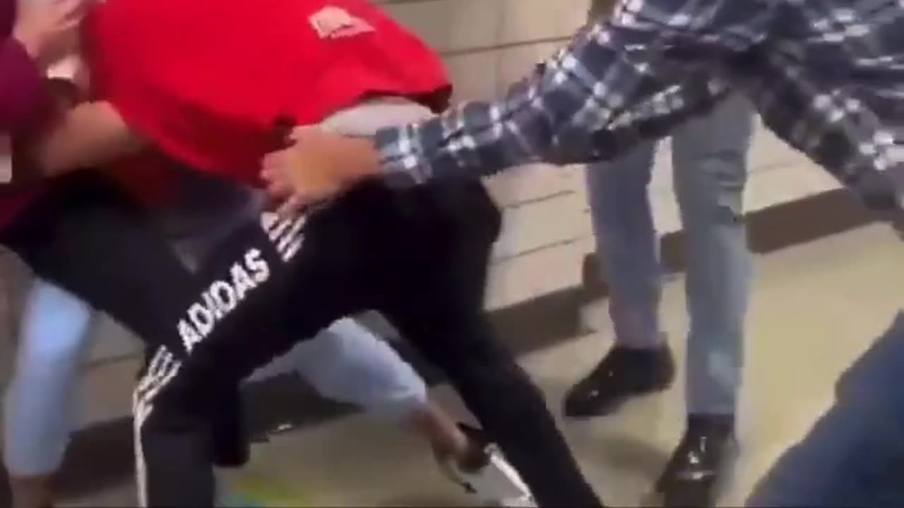 Bro was talking about his bitch mid fight