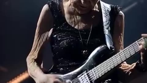 grandma rockss