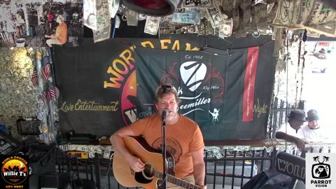 LIVE Music Everyday!