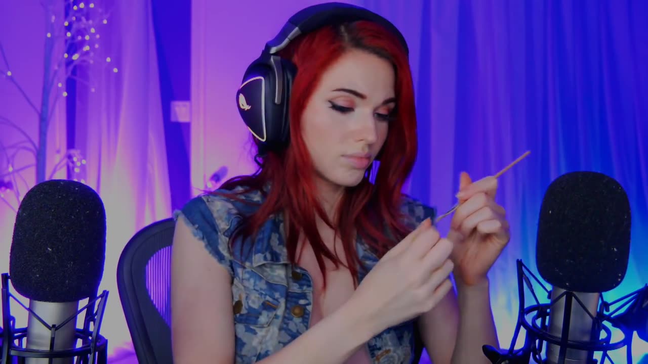 Amouranth ASMR 🌙💤 Moist Tingly Sponge Sounds