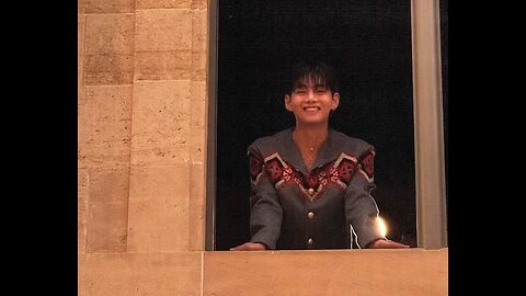 tae 🐻 (Young and beautiful) 💫