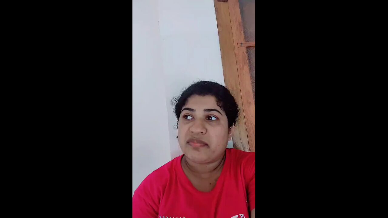 എനിക്കങ്ങനെ പ്രായമൊന്നും തോനുന്നില്ലല്ലോ അല്ലേ??? 😇😇🤩