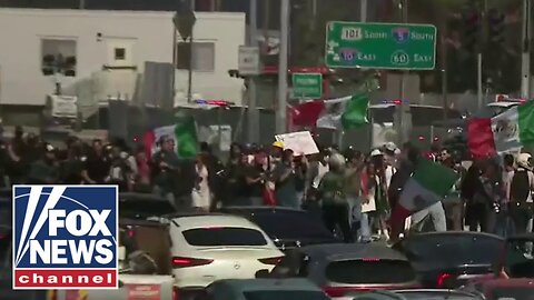 BREAKING_ Rioters shut down California freeway