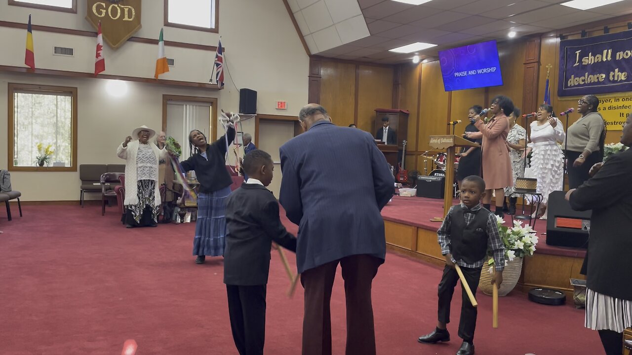 LORD I Lift YOUR NAME On High