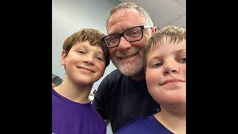 Sons' Polite Restaurant Encounter IMPRESSES Republicans! Watch This!