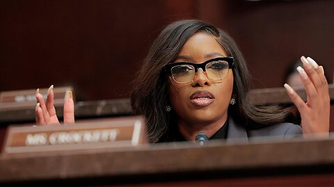 Crockett Hints at ‘Safest White Boy’ Dems Looking to Run in 2028