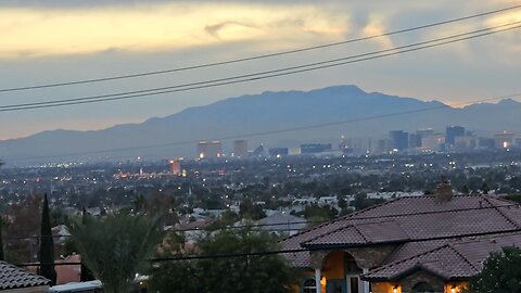 Did you SEE tonight's SOUPY Las Vegas sunset? Check THIS out! 11.11.2025 #follow #lasvegas #gaming