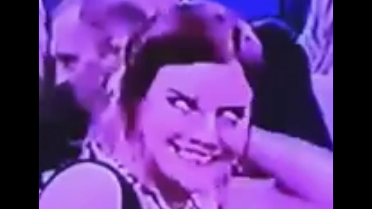 Reptilian Shapeshifter caught inside the Whitehouse By The People of The Qur'an