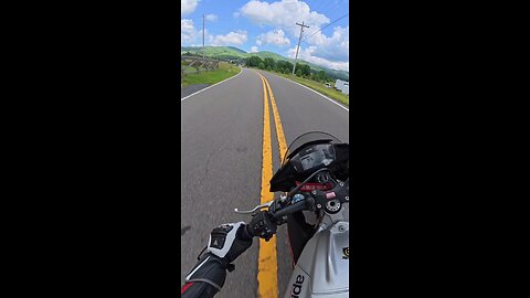 full sending Aprilia Tuono V4 factory