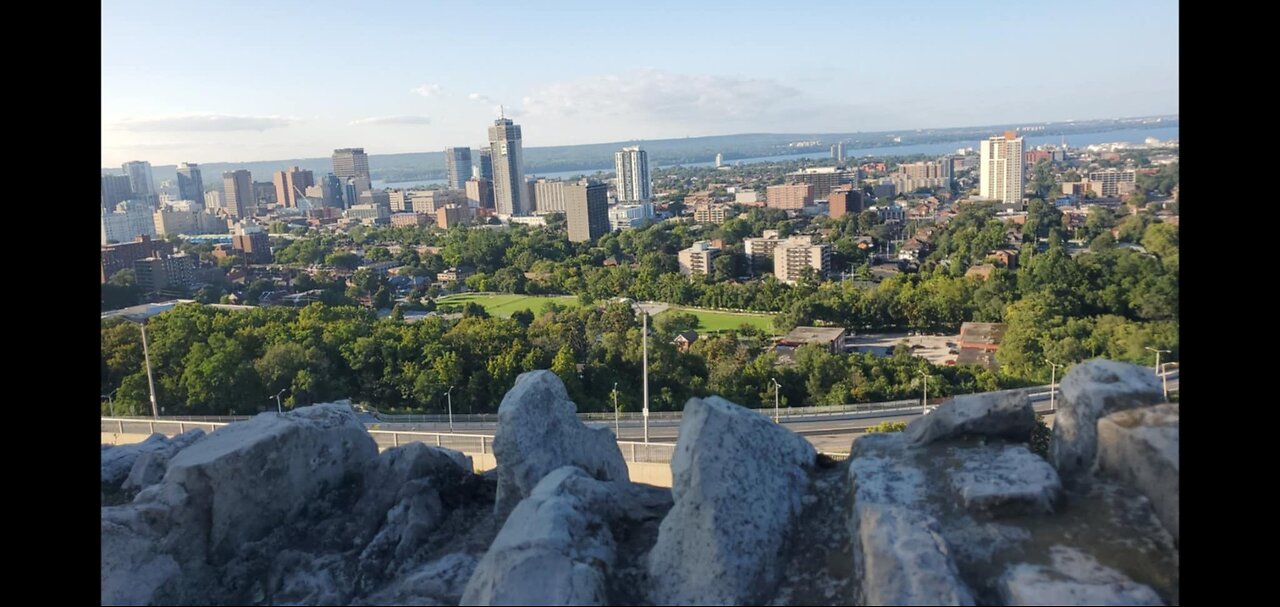 Hamilton Mountain Brow Lookout
