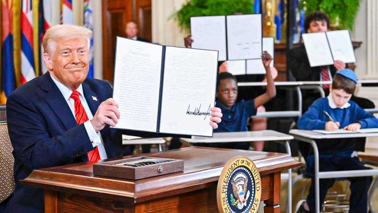 Woke Indoctrination ENDS – Trump EMPOWERS Our Schools!!