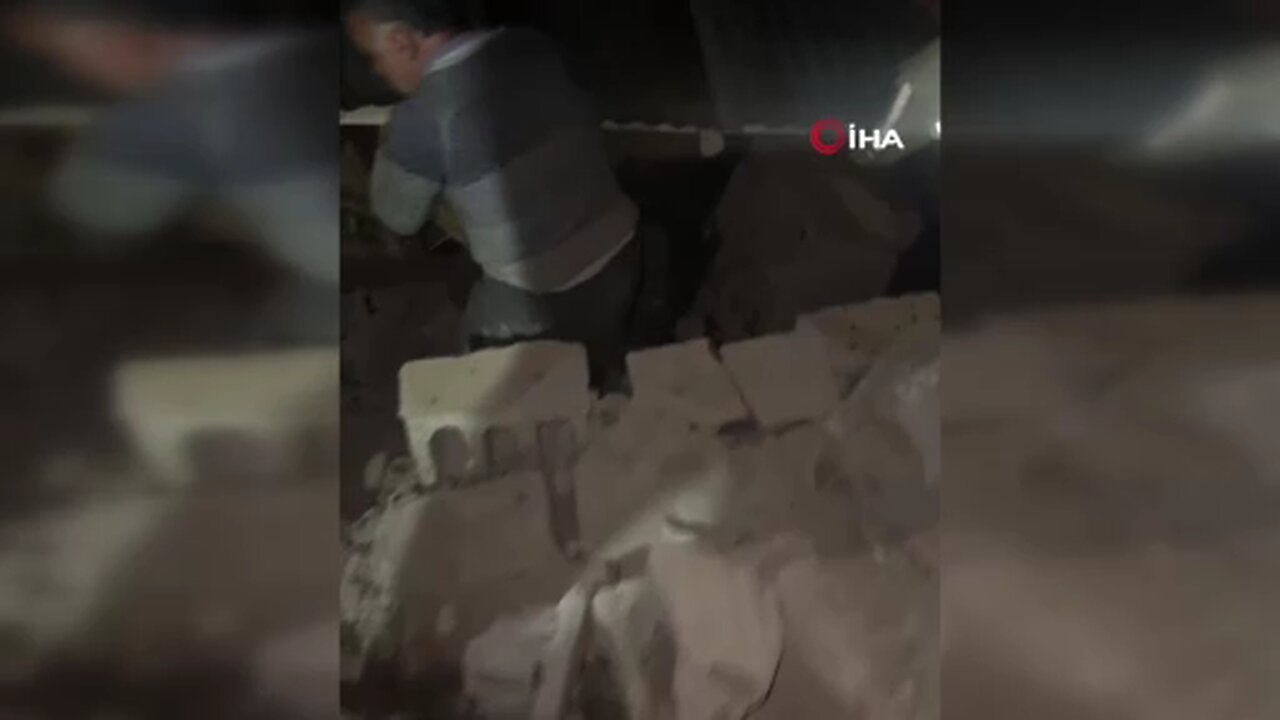 Yüksekova’da ahır çöktü: Köylüler ve ekipler hayvanlar için seferber oldu