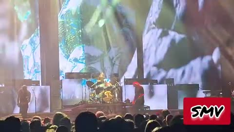 #ShittyMillennialVideos 📱📹🎬 Mastodon 🐘 - SteamBreather 🛳️🔱🌬️ @ ShoWare Center Kent, WA 08/17/2024