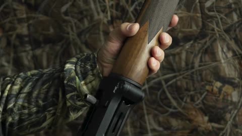 One second, it’s folded. The next? It’s game on. Axor FS-Elite. You didn’t see that one coming.