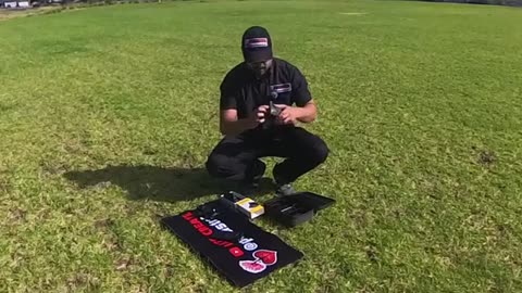 Zero X Pro Esen - 5 Setting Up and Packing Away the Drone