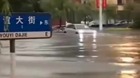 Flooding recorded after extreme rain in Baotou, Inner Mongolia, China