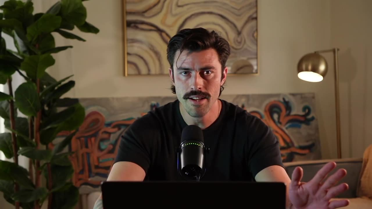 IAN CARROLL-Flying Cars, Robot Police, & Killer Drone Swarms-2030 Is Going To Be Nuts!