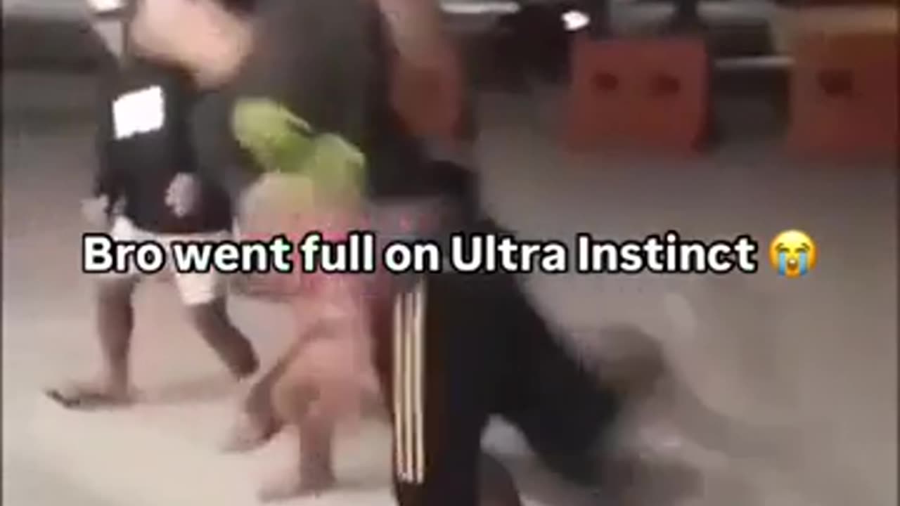 🤯🥊 One Man Army Thrashes Multiple Foes! | FCN
