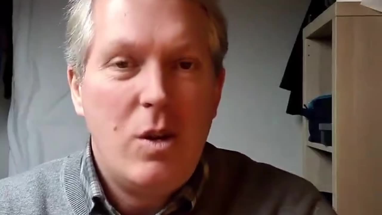 Theory about Somalia Fraud Ring