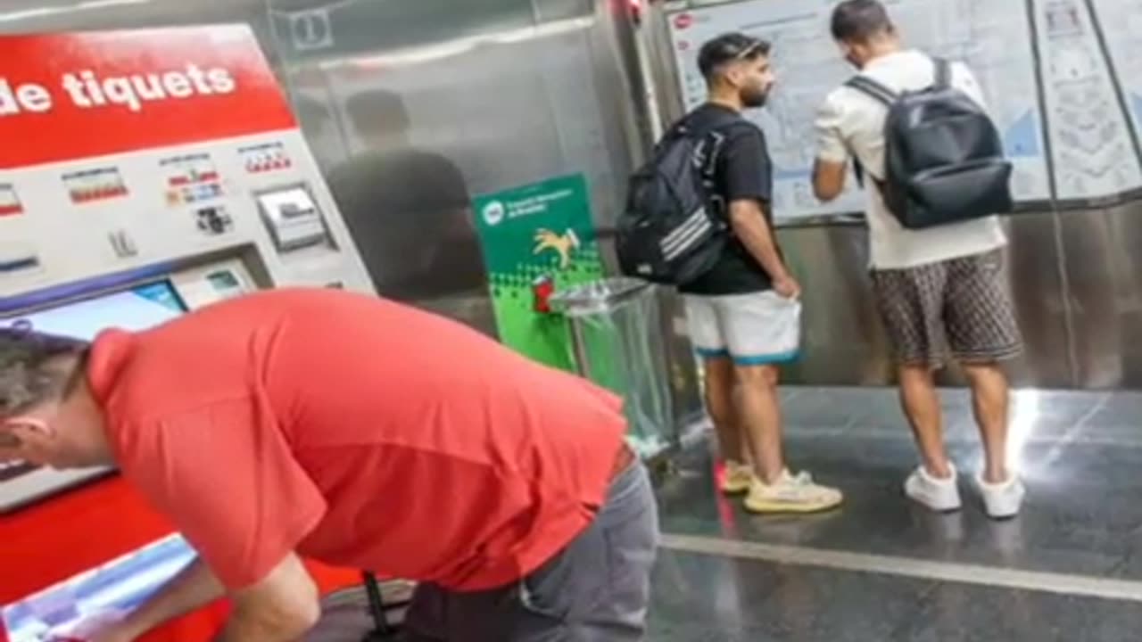 How New York commuters evade paying subway fares