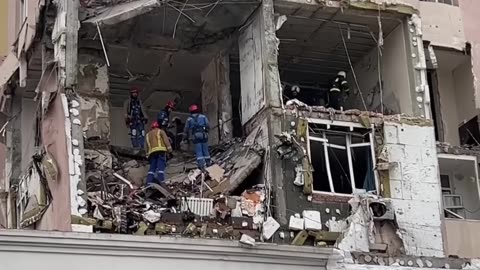Buildings damaged in Kyiv after Russia attacks city with missiles and drones, causing injuries