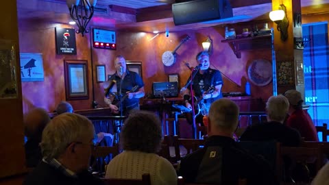 Music at The Irish Harp Pub Niagara on The Lake Ontario Canada 8 25 2025