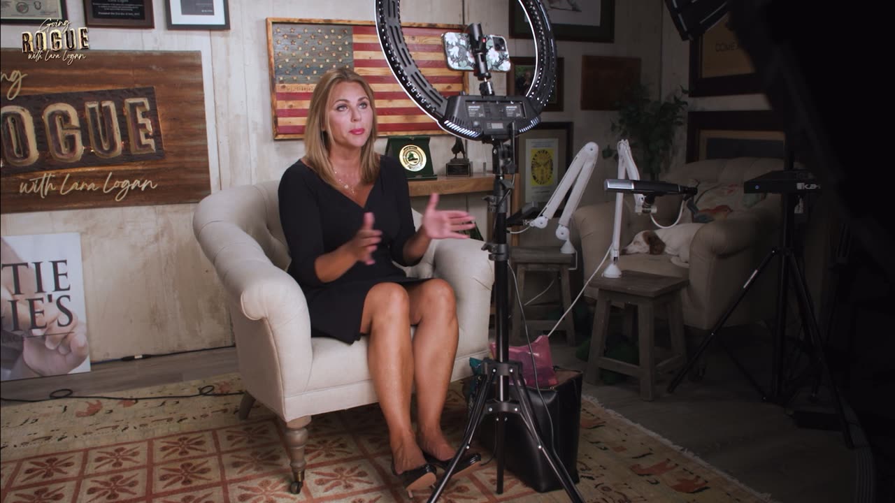 Lara Logan - why Trump let in white South African farmers?