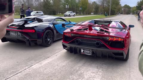 Bugatti Chiron Pur Sport races Lamborghini Aventador SVJ Roadster