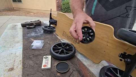 Do $30 Ceramic Bearings from Amazon Make a Difference? | Braap Longboard One Push Test
