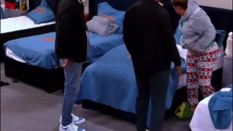 Limpieza en La Casa de Alofoke 2