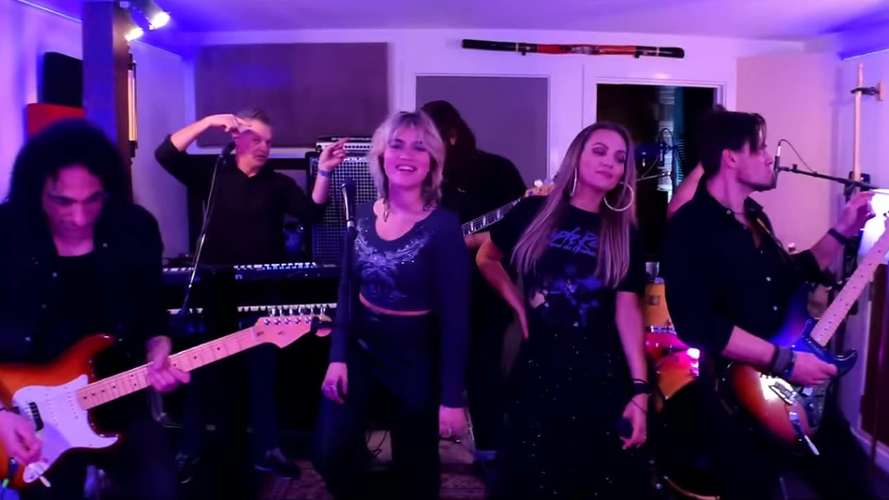 Love is a Battlefield - Sing it Live Live Band Music Performance