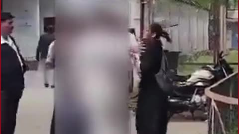 Wife Beats Husband with Slippers After ‘Triple Talaq’ Pronouncement